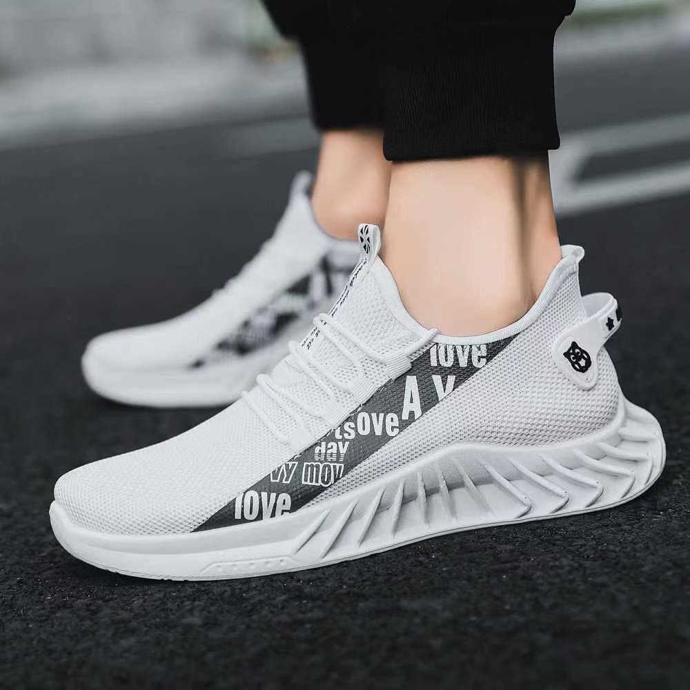 Outdoor Sports Center - Größe 41 Rote Stilvolle Herren-Skateboard-Schuhe Dropshipping-Center